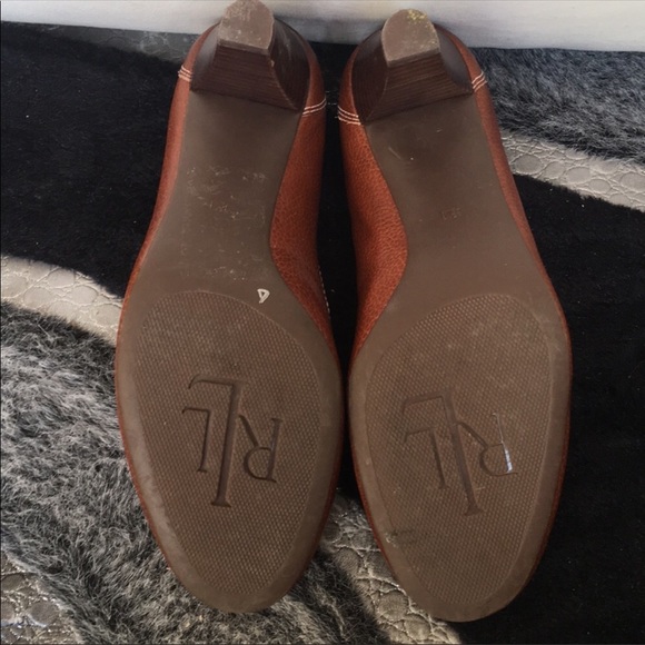 RALPH LAUREN | Brown Leather Gold Detail Heels - Picture 6 of 8